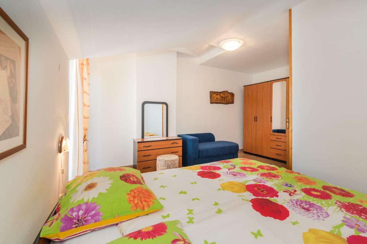 Kamelija Apartment Rovinj Exterior foto
