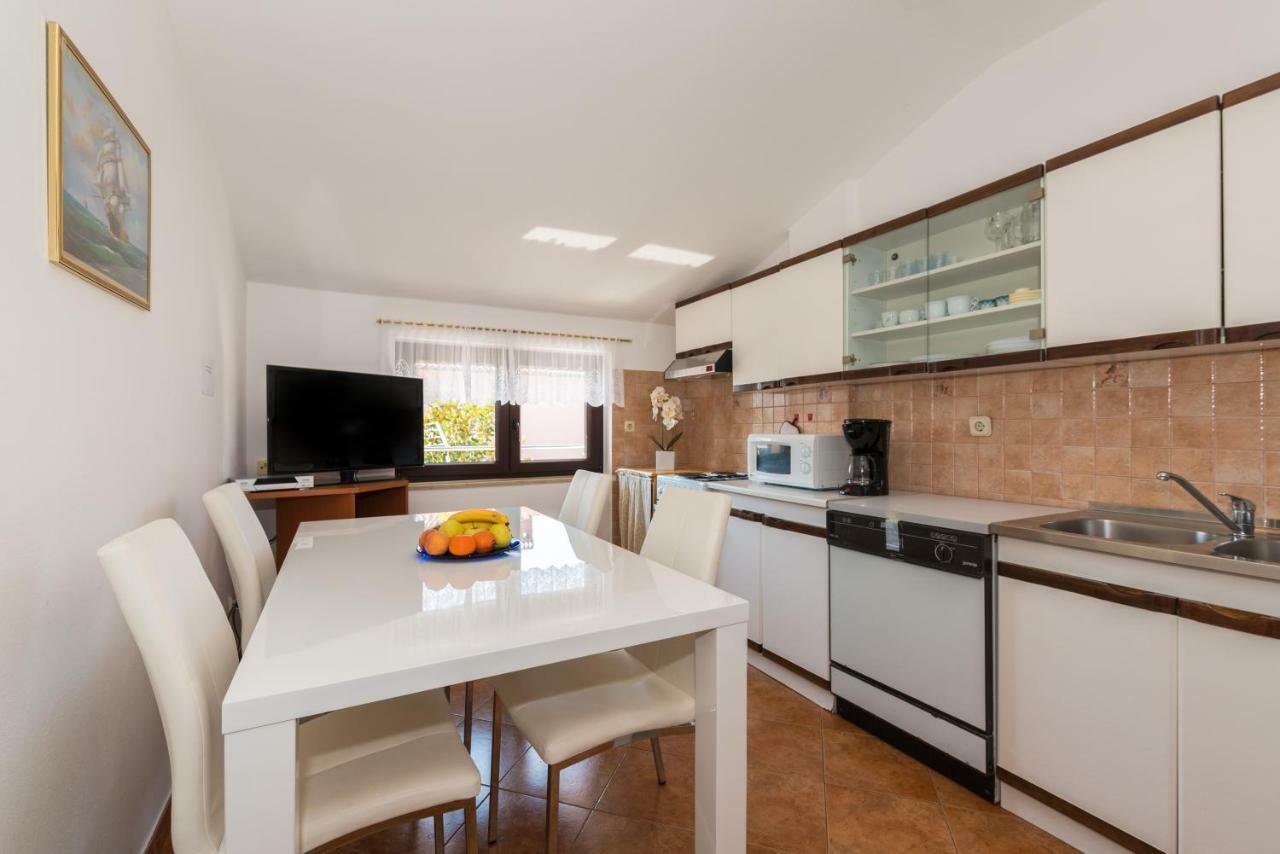 Kamelija Apartment Rovinj Exterior foto