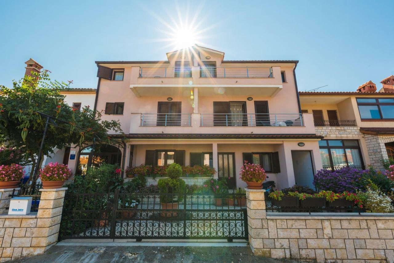 Kamelija Apartment Rovinj Exterior foto