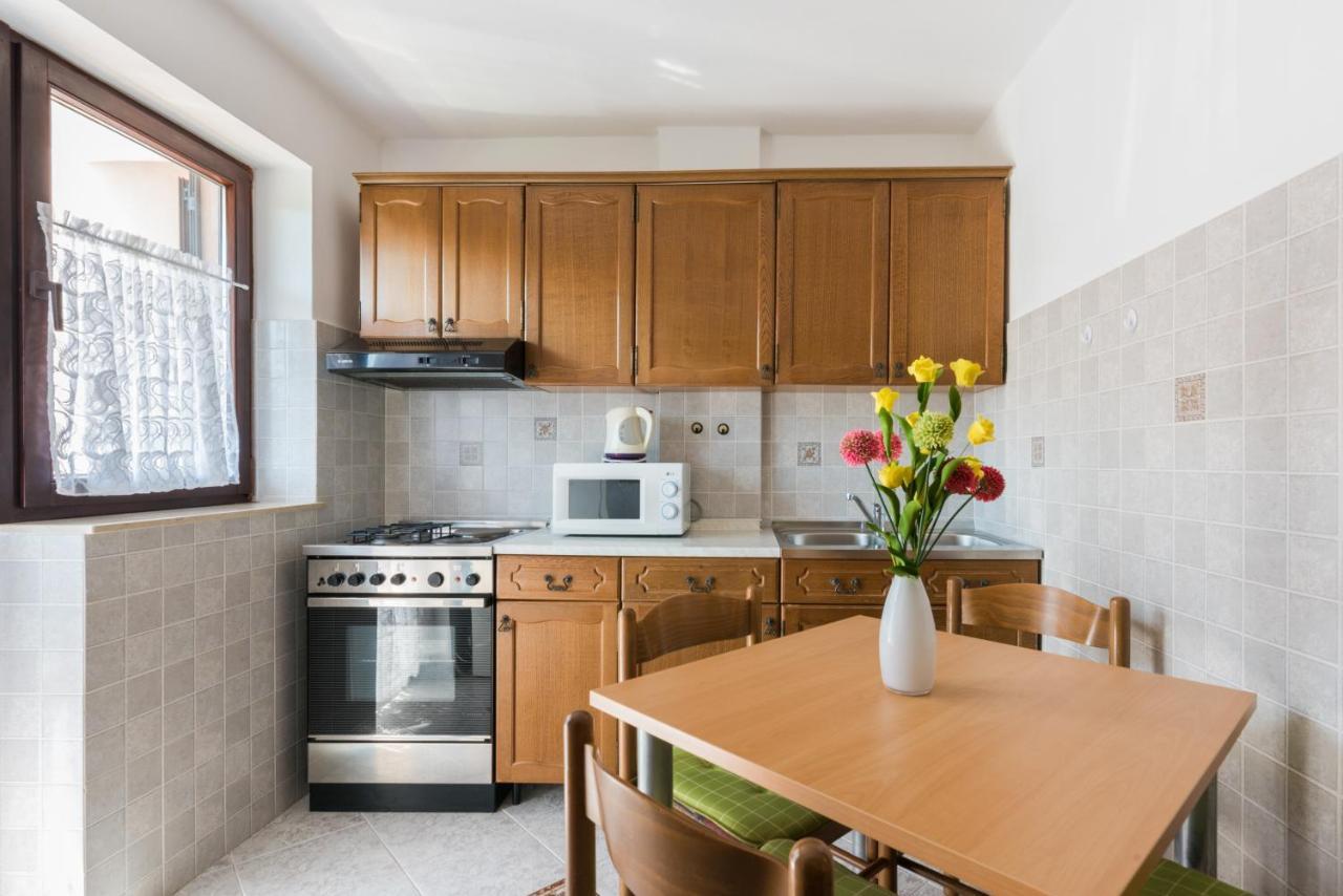 Kamelija Apartment Rovinj Exterior foto